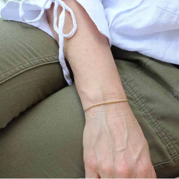 NIB LUCKY FEATHER 14K Gold Dipped Milestone 50th Birthday Stretch Bracelet - Picture 2 of 7